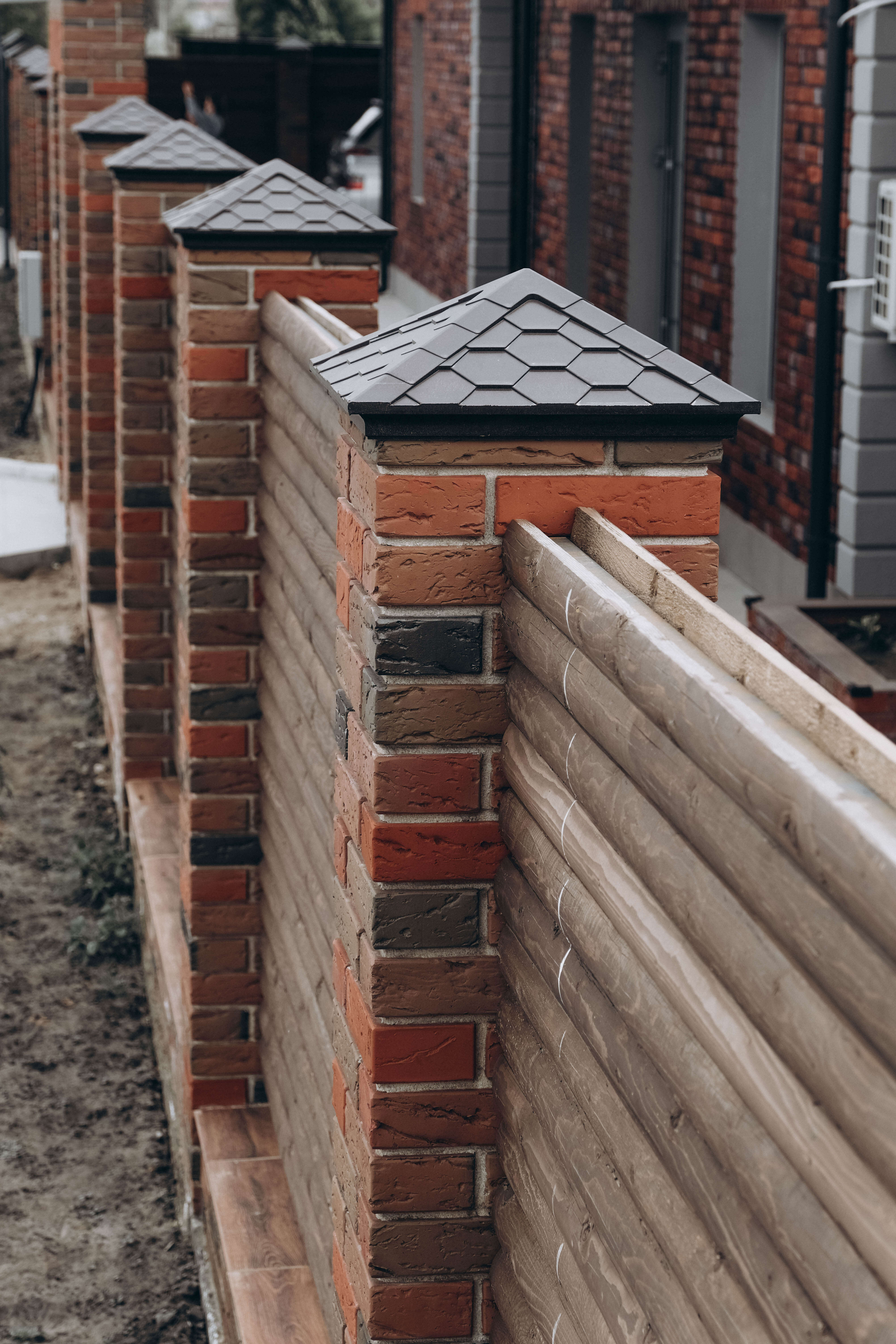 Колпак Zking Эверест Коричневый на столб 1.5х1.5 кирпича (390х390мм)